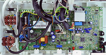 id mini c24 he h44169 pcb in situ.jpg